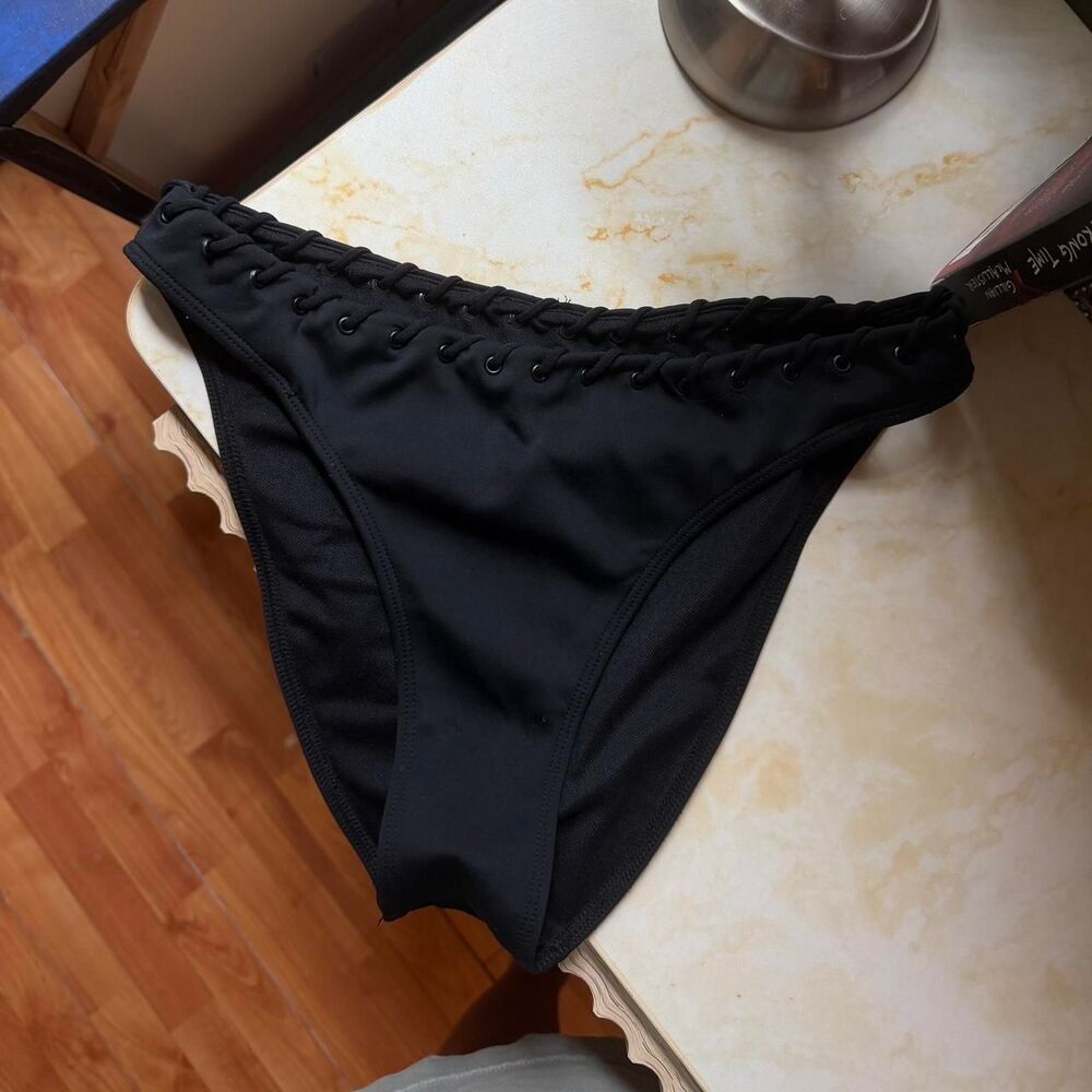 Good American black bikini bottoms